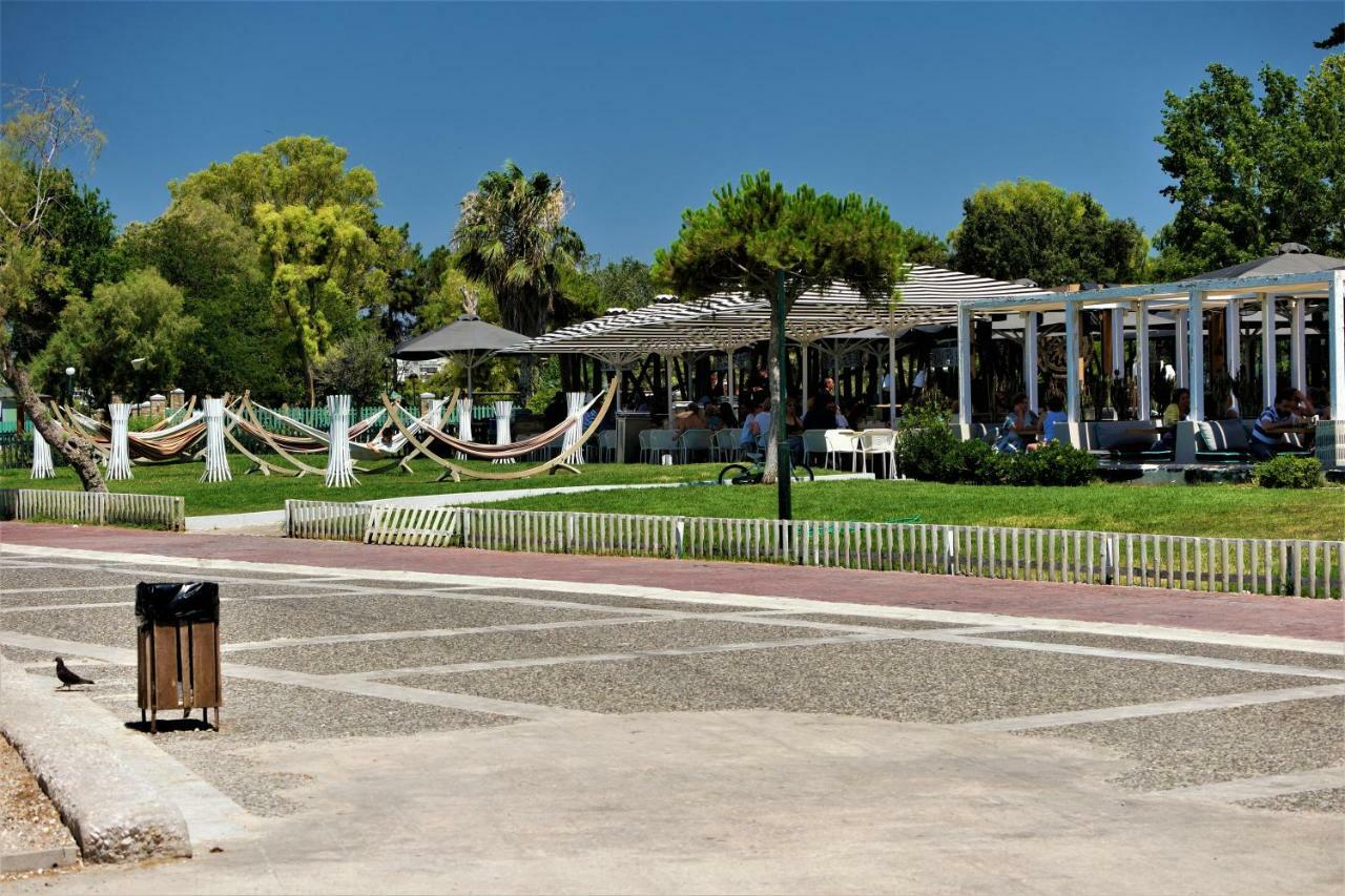 Zefyros Super Cool Apartments Next To Alimos Riviera Athene Buitenkant foto